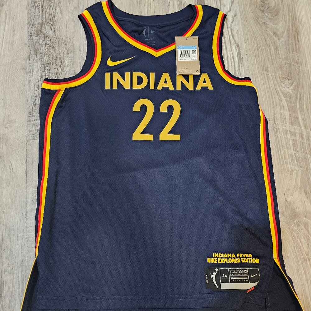 Caitlin Clark Nike Explorer Jersey Size Medium